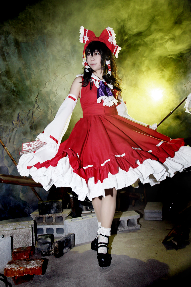 東方Project 博麗霊夢(東方花映塚) - コスプレイヤーズアーカイブ 東方Project 博麗霊夢(東方花映塚) - コスプレイヤーズアーカイブ