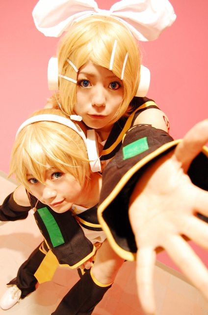 VOCALOID 鏡音リン(公式衣装(標準)) - コスプレイヤーズアーカイブ