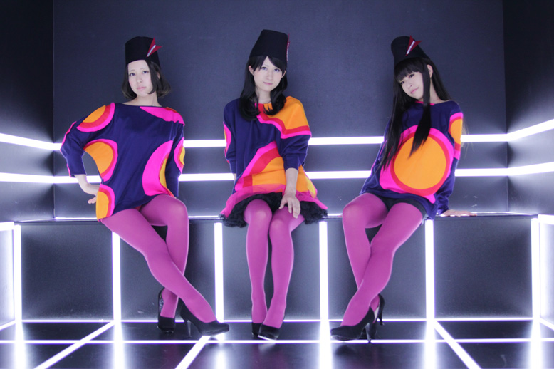 Perfume 大本彩乃(のっち)(ねぇ(CDジャケット)) - コスプレイヤーズアーカイブ