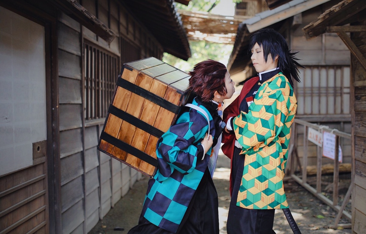 鬼滅の刃 竈門炭治郎 コスプレイヤーズアーカイブ 鬼滅の刃 竈門炭治郎 コスプレイヤーズアーカイブ