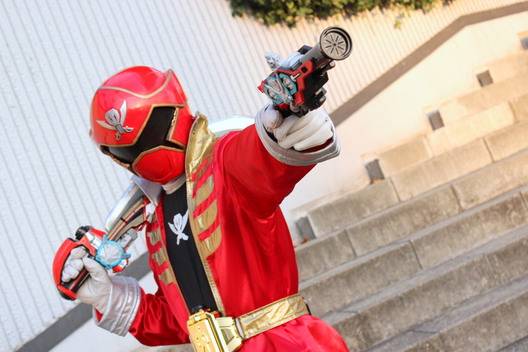 海賊戦隊ゴウカイレッド一式　コスプレ　プロップ 海賊戦隊ゴーカイジャー ゴーカイレッド - コスプレイヤーズ