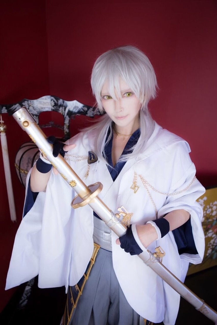 刀剣乱舞 鶴丸国永 - コスプレイヤーズアーカイブ