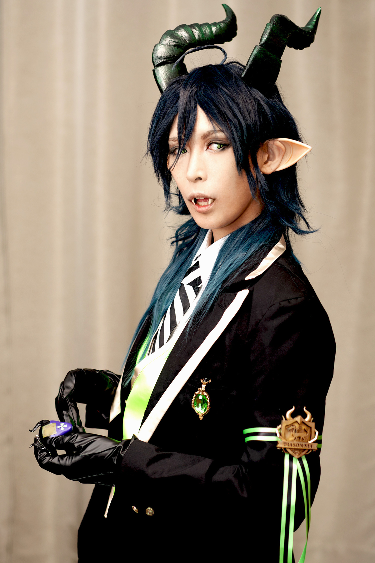 マレウス・ドラコニア コスプレ ツイステ Dハロ ツノ 角 ツイステッド