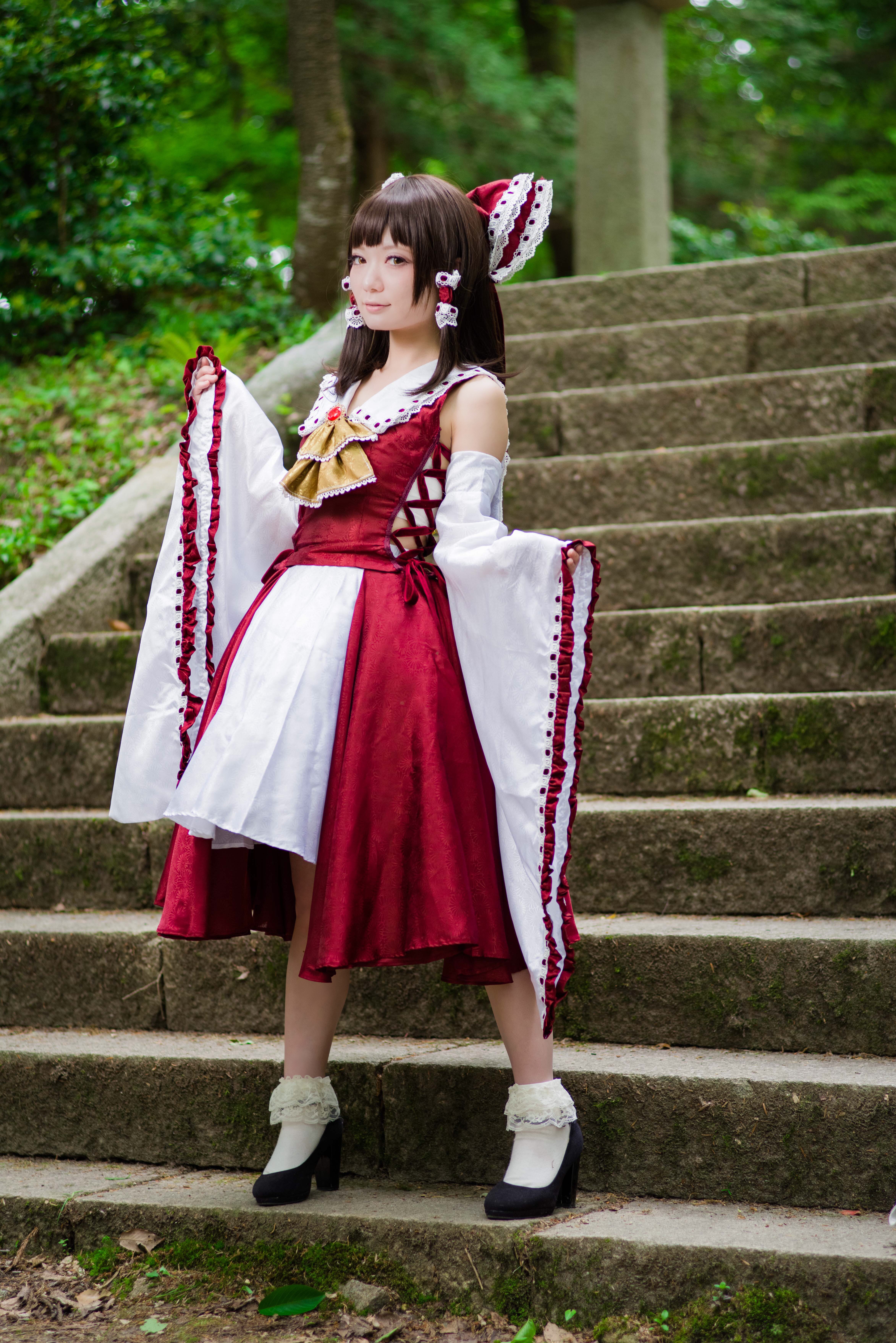 国産原料100% 博麗霊夢 コスプレ 東方プロジェクト 二次創作 コスプレ