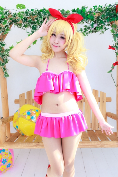 アイカツ! 星宮いちご(水着) - コスプレイヤーズアーカイブ