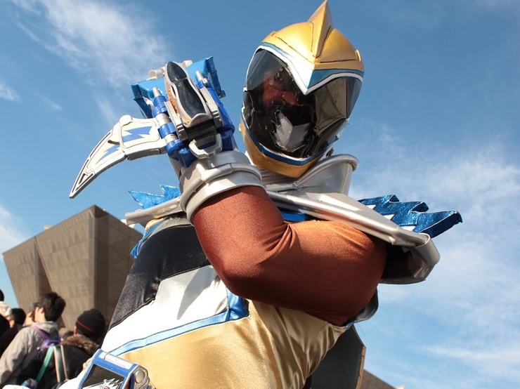 獣電戦隊キョウリュウグリーンヘルメット コスプレ用 着用可能 獣電戦隊キョウリュウジャー キョウリュウゴールド - コスプレイヤーズ