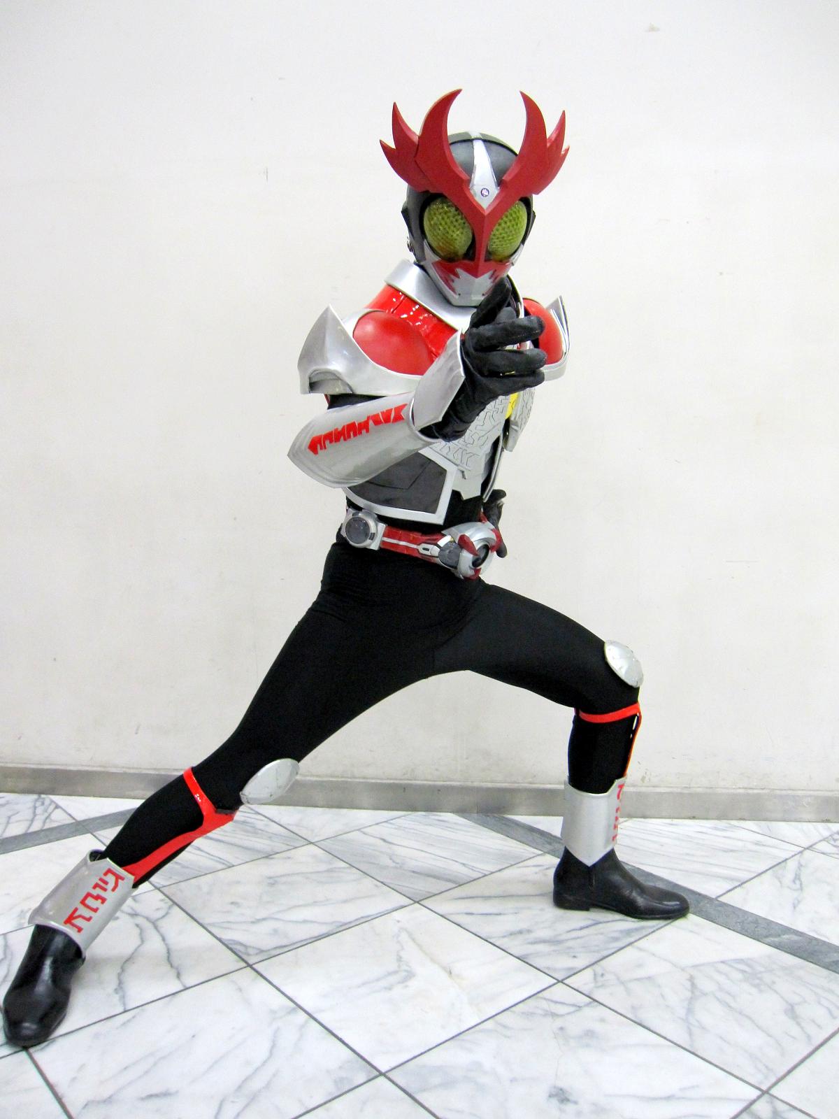 仮面ライダーアギトコスプレアーマー 終於到星期五了！ 📸 @darbyho1008 #コスプレ #特撮好きの人と繋がりた