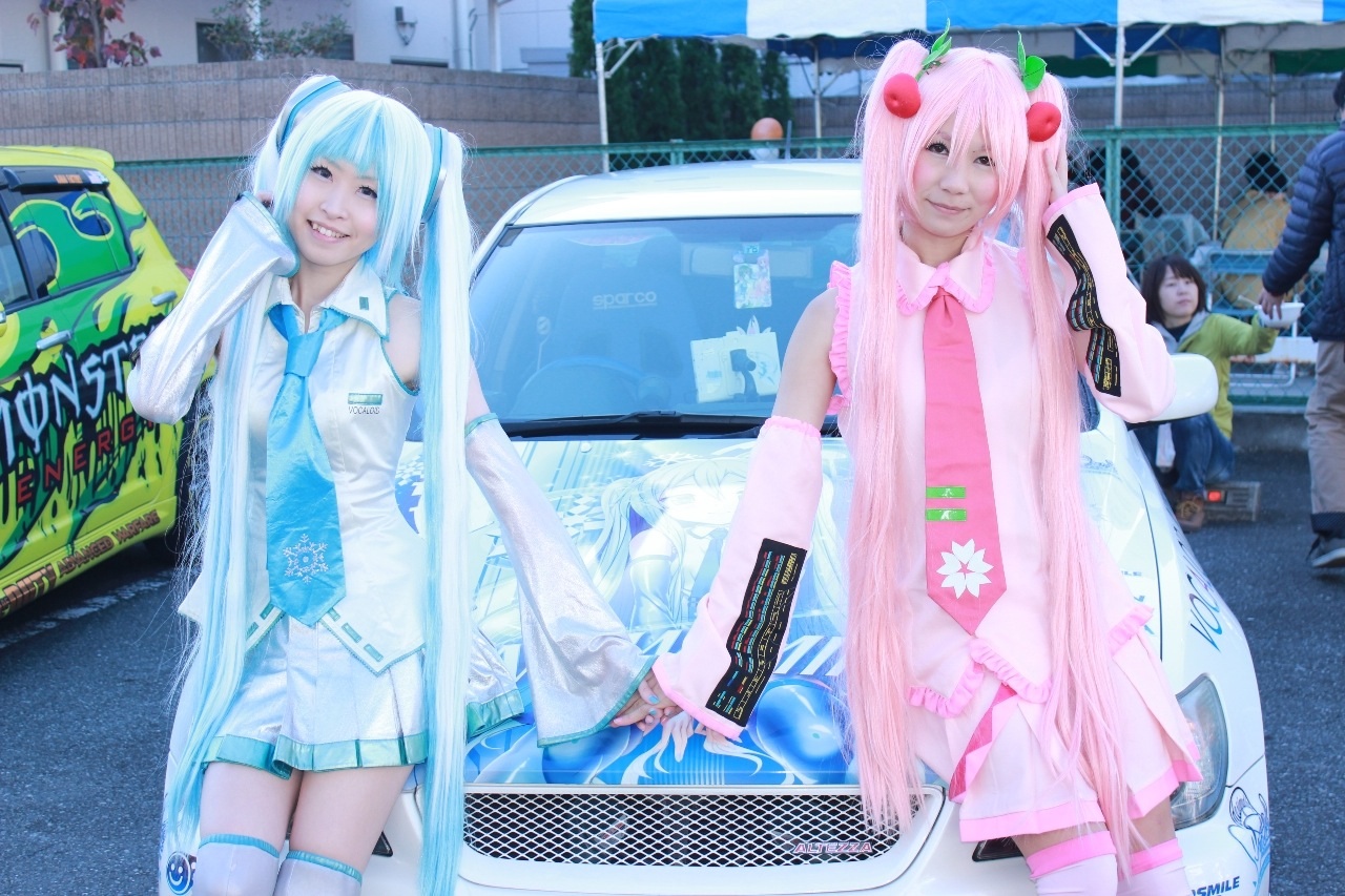 VOCALOID 初音ミク(雪ミク2010) - コスプレイヤーズアーカイブ