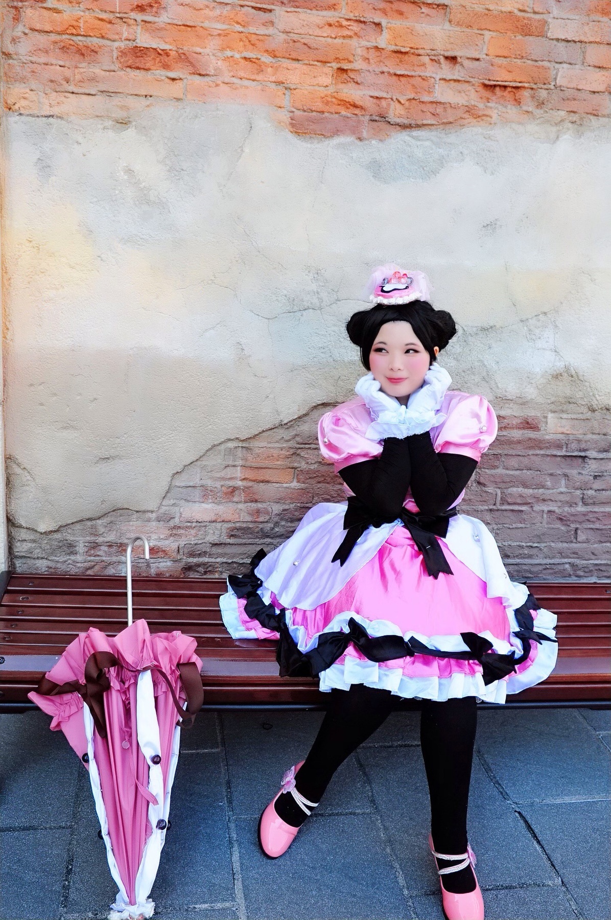 Disney ミニー マウス テーブル イズ ウェイティング コスプレイヤーズアーカイブ